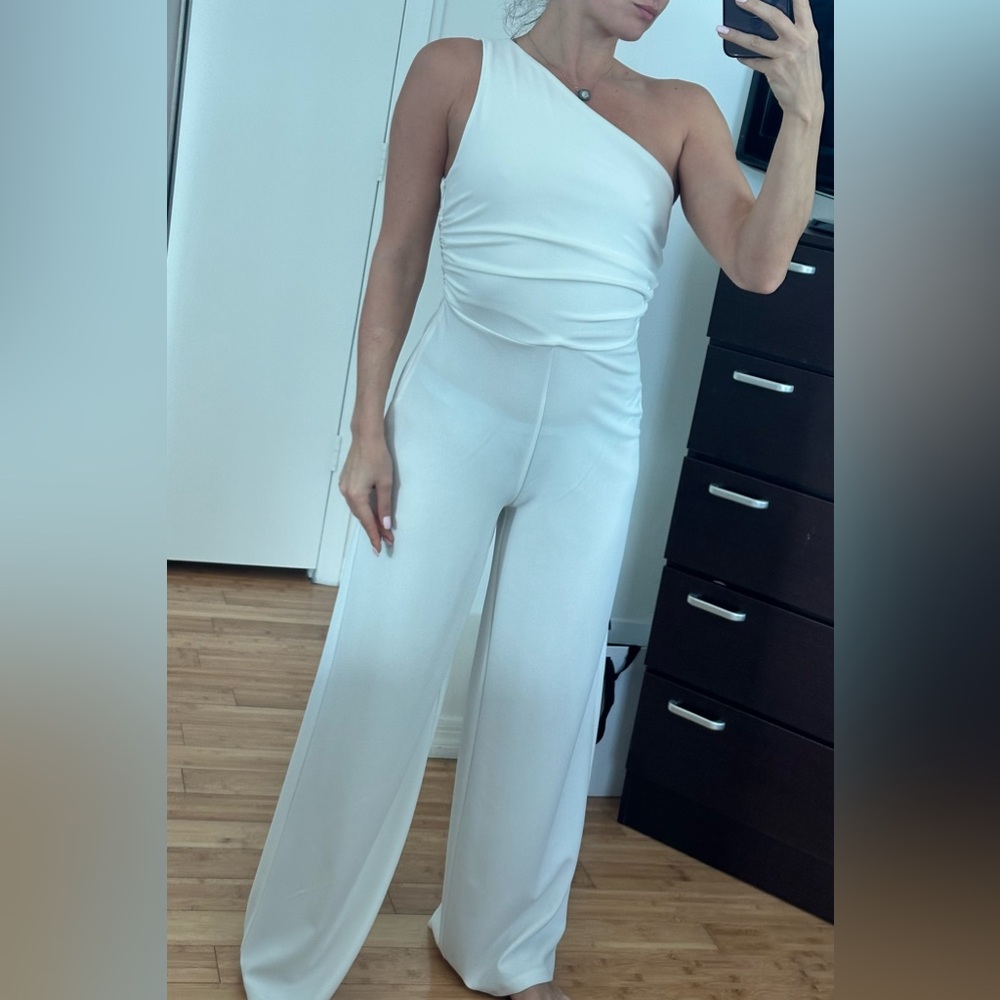 New White Jumpsuit M